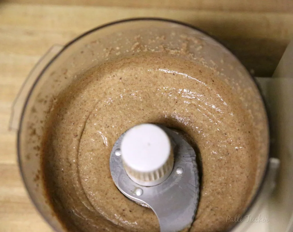 Homemade Roasted Almond Butter