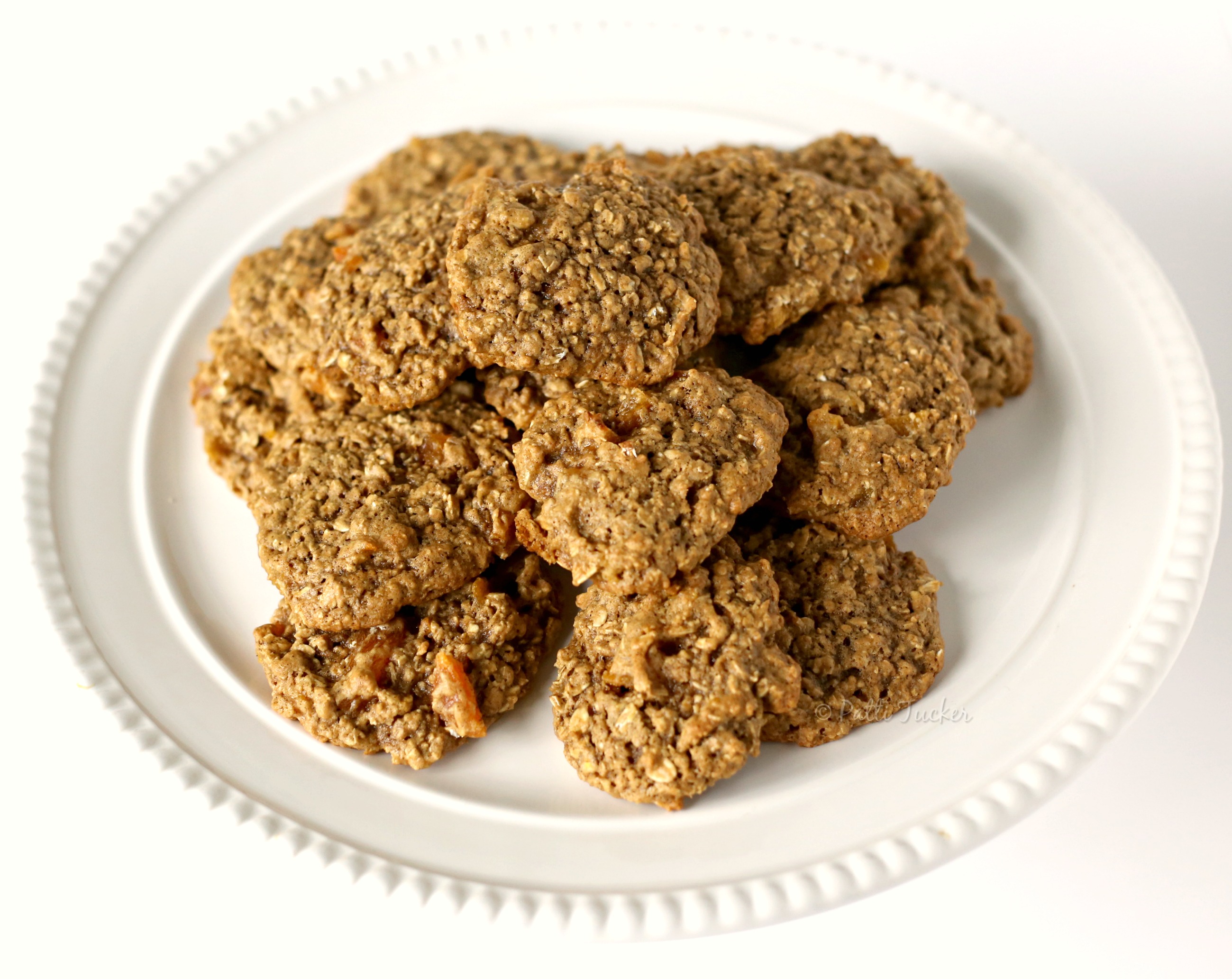 plate of oatmeal cookies