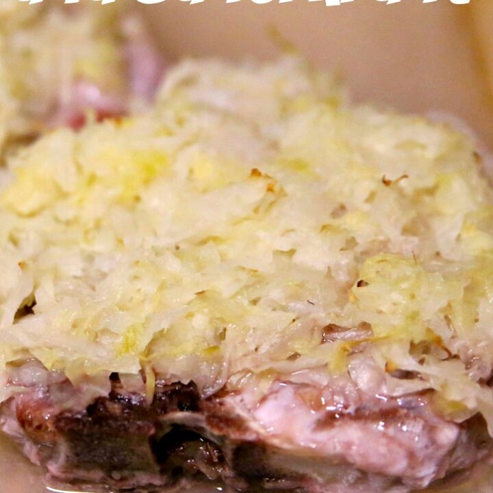 How To: Easy Pork Chops and Sauerkraut in a pan graphic