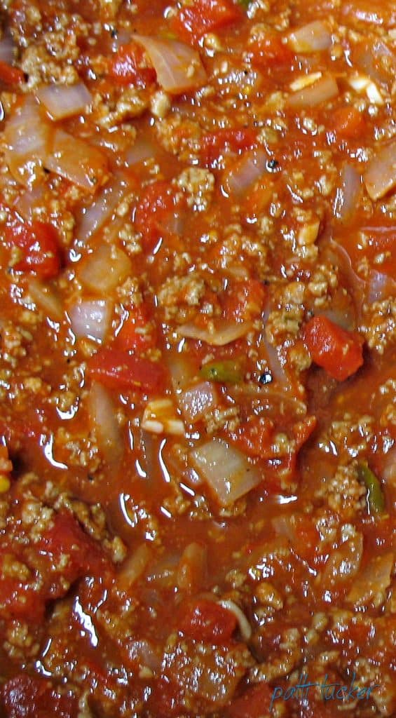Want a Simple and Delicious Meat Sauce? This!