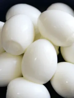 How To: Steam Eggs for Perfect Peeling #eggs #hardboiledeggs #easypeeling #steameggs #ohmrstucker