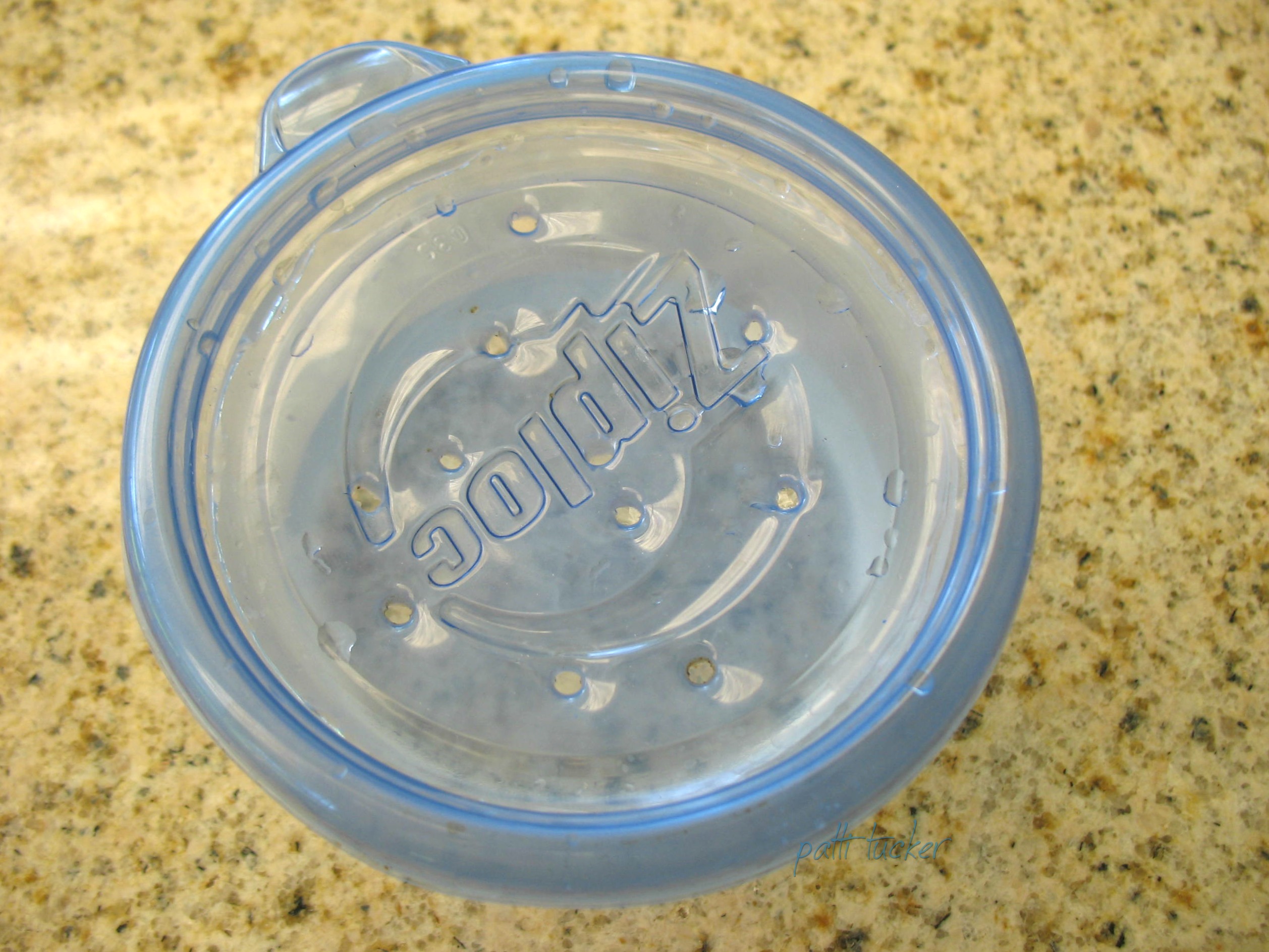 HowTo Neutralize Funky Odors With Vinegar Hack