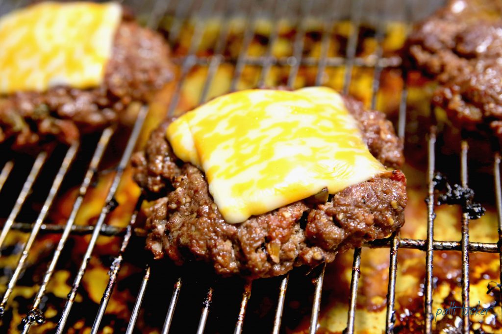 como: Hamburguesas Hechas en el Horno